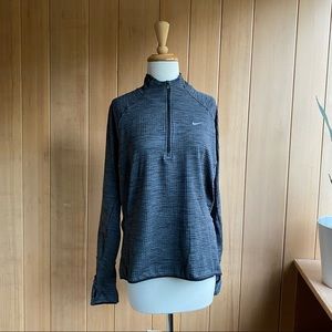Charcoal Size Large Nike Thermal Running Top